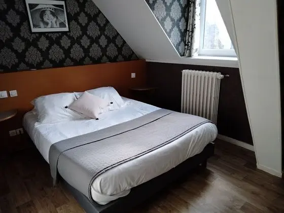 Classic Tek Büyük Yataklı Oda