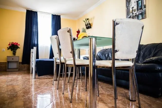 Comfort Apart Daire, 2 Yatak Odası, Bahçe Manzaralı (3)