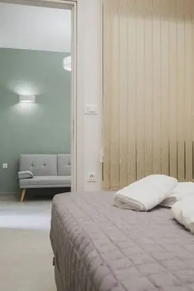 City Tek Büyük Yataklı Oda