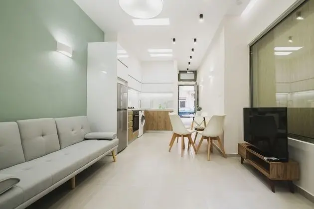 City Tek Büyük Yataklı Oda