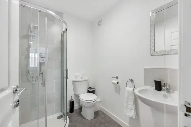 Apart Daire, Özel Banyo (Lemon Suite)