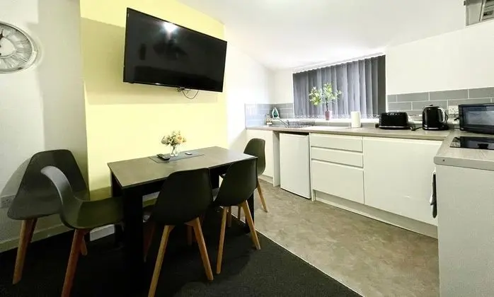Apart Daire, Özel Banyo (Lemon Suite)