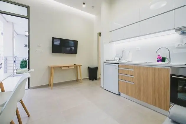 City Tek Büyük Yataklı Oda