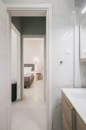 City Tek Büyük Yataklı Oda