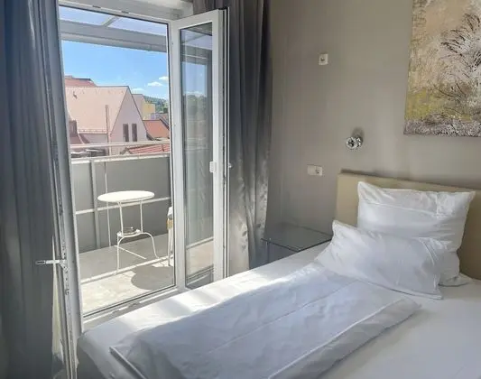 Tek Kişilik Oda, Balkon