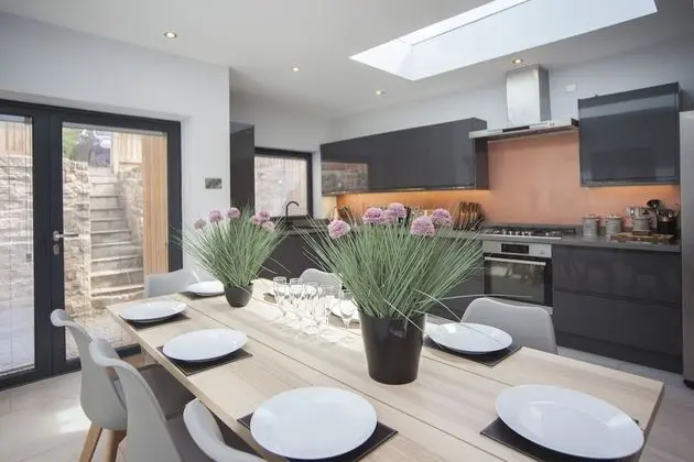 Ev, 4 Yatak Odası (Sleeps 11)