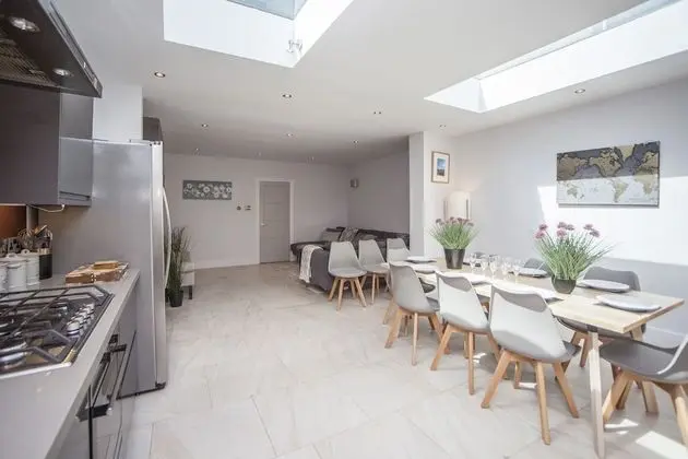 Ev, 4 Yatak Odası (Sleeps 11)