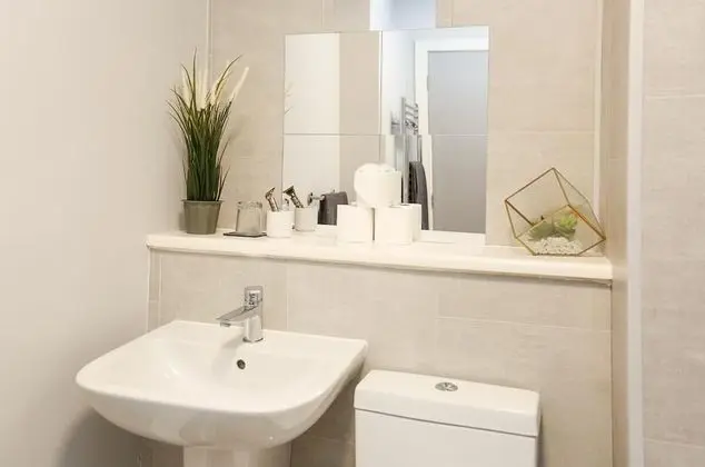 Superior Apart Daire, Banyolu/Duşlu