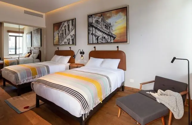 Deluxe Tek Büyük Yataklı Oda, 2 Çift Kişilik Yatak