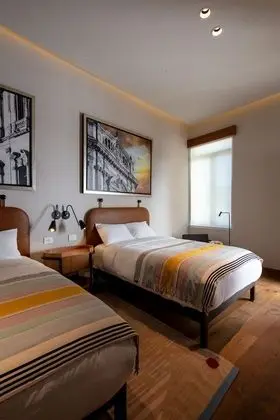 Deluxe Tek Büyük Yataklı Oda, 2 Çift Kişilik Yatak