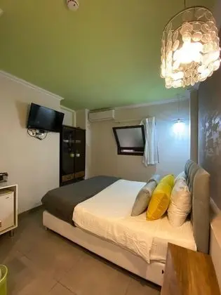Comfort Tek Büyük Yataklı Oda