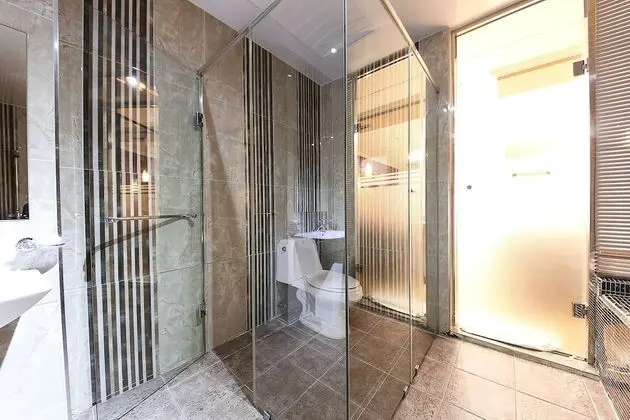 Premium Tek Büyük Yataklı Oda