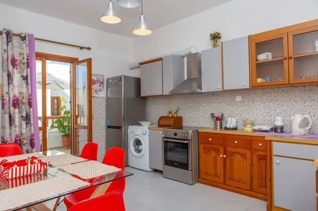 Apart Daire, 2 Yatak Odası, Balkon