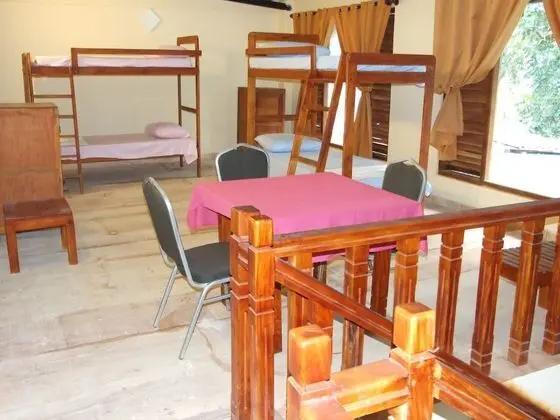 Basic Ortak Ranzalı Oda, Sadece kadınlar için, Bahçe Manzaralı