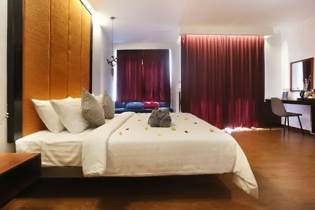 Junior Süit, Balkon, Havuz Manzaralı (Free Bus Station Pick Up)