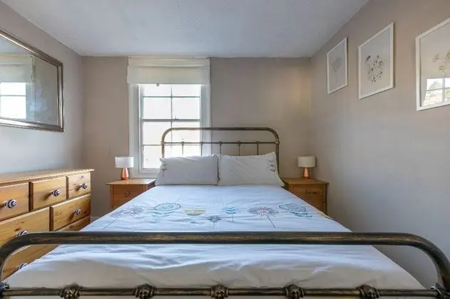 Ev (3 Bedrooms)