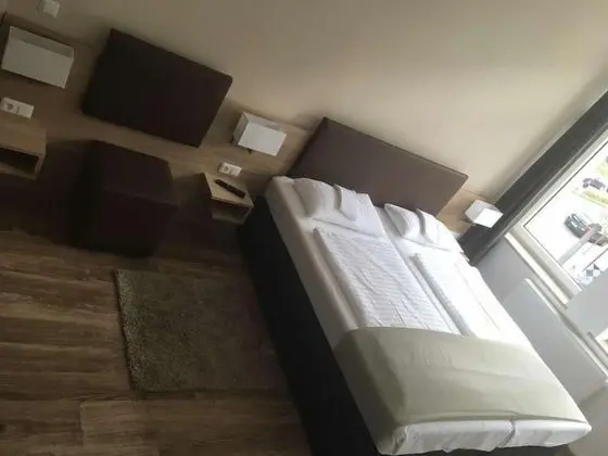 Tek Büyük veya İki Ayrı Yataklı Oda