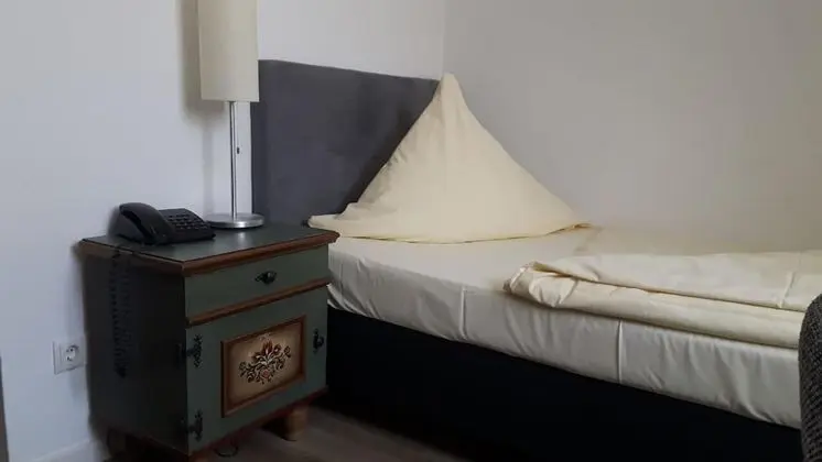 Tek Kişilik Oda