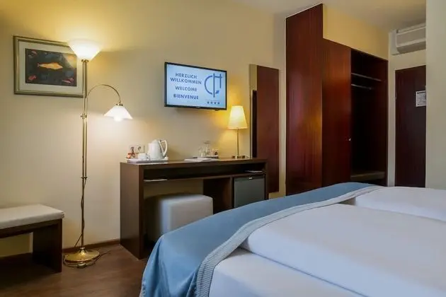 Comfort Tek Büyük Yataklı Oda