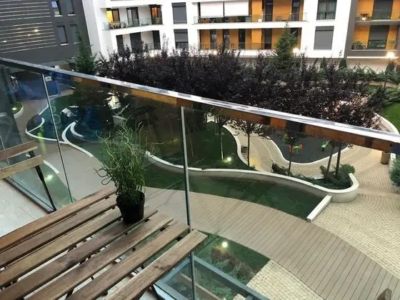 Superior Apart Daire, Avlu Manzaralı