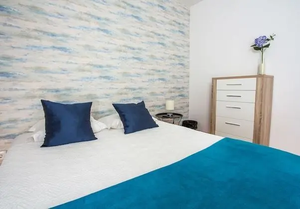 Tek Büyük Yataklı Oda, Ortak Banyo, Şehir Manzaralı (3)