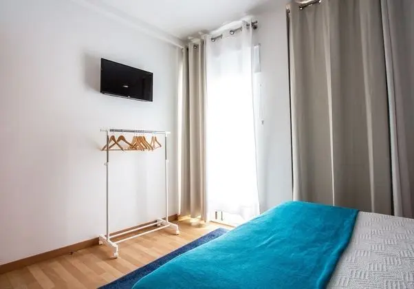 Tek Büyük Yataklı Oda, Ortak Banyo, Şehir Manzaralı (3)