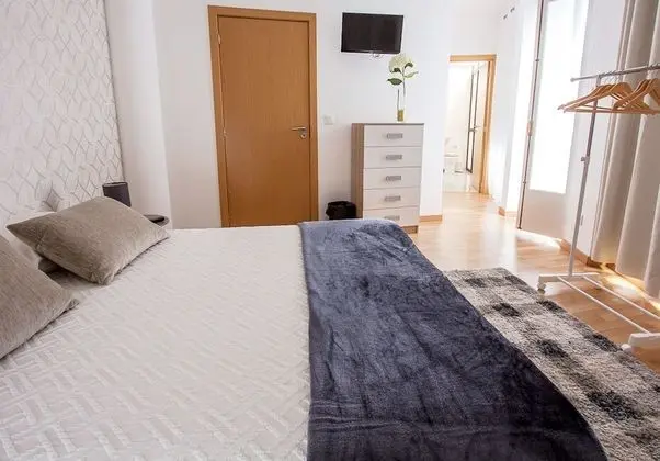 Tek Büyük Yataklı Oda, Özel Banyo, Şehir Manzaralı (1)