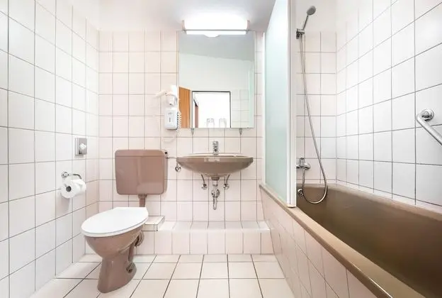 Standard Oda, 1 Çift Kişilik Yatak