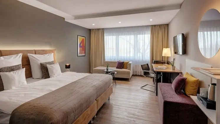 Business Tek Büyük Yataklı Oda, 1 En Büyük (King) Boy Yatak, Şehir Manzaralı