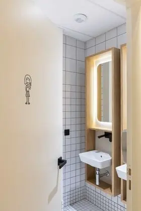 Ortak Ranzalı Oda, Karma Ranzalı Oda (6 Lits)