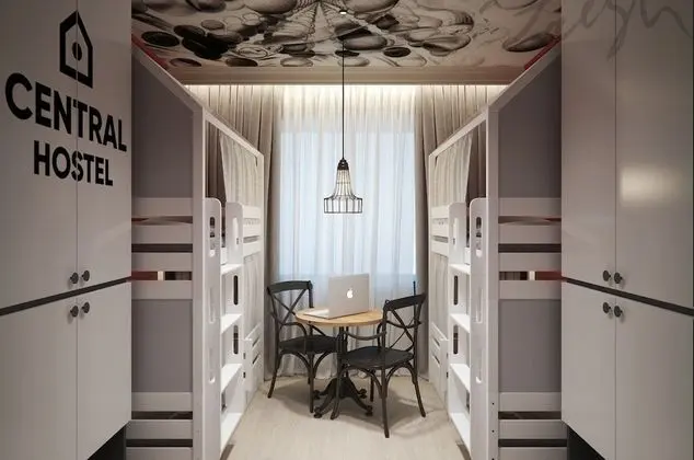 Ortak Ranzalı Oda, Sadece kadınlar için (4 guests, Red)