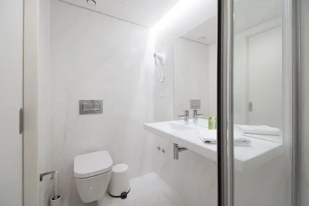 Ortak Ranzalı Oda, Karma Ranzalı Oda (1 bed in 6-bed dorm)