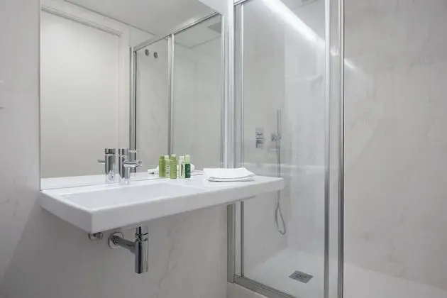 Ortak Ranzalı Oda, Karma Ranzalı Oda (1 bed in 6-bed dorm)