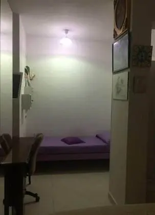 Üç Kişilik Oda (no window, external private bathroom)