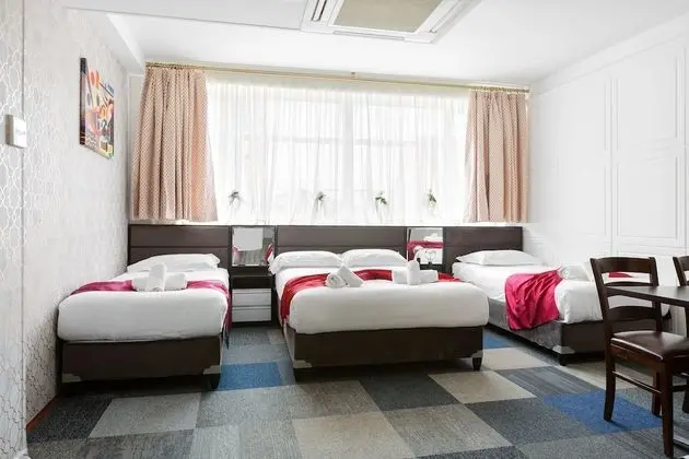 Dört Kişilik Oda, Özel Banyo (Quatriple Studio)