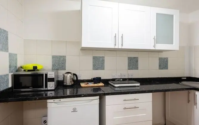 Dört Kişilik Oda, Özel Banyo (Quatriple Studio)