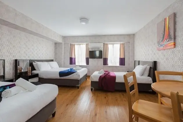 Dört Kişilik Oda, Özel Banyo (Quatriple Studio)