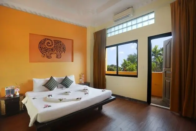 Deluxe Tek Büyük Yataklı Oda, Balkon (Free Pick Up)