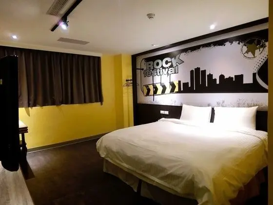 Design Tek Büyük Yataklı Oda