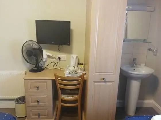 Standard İki Ayrı Yataklı Oda, Ortak Banyo