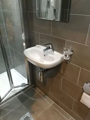 Standard Tek Kişilik Oda, Banyolu/Duşlu