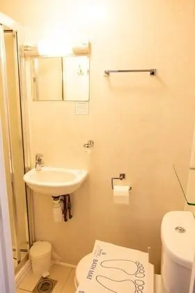 Standard Tek Kişilik Oda, Banyolu/Duşlu