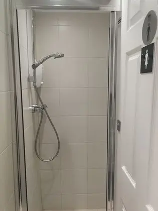 Standard Tek Kişilik Oda, Ortak Banyo