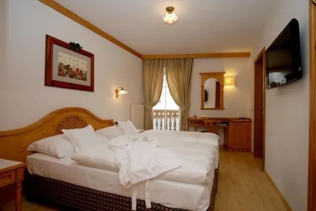 Classic Tek Büyük veya İki Ayrı Yataklı Oda