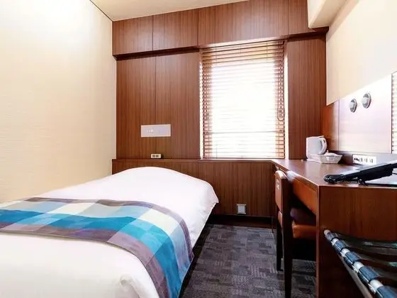 Tek Büyük Yataklı Oda, Sigara İçilebilir (Semidouble Bed)