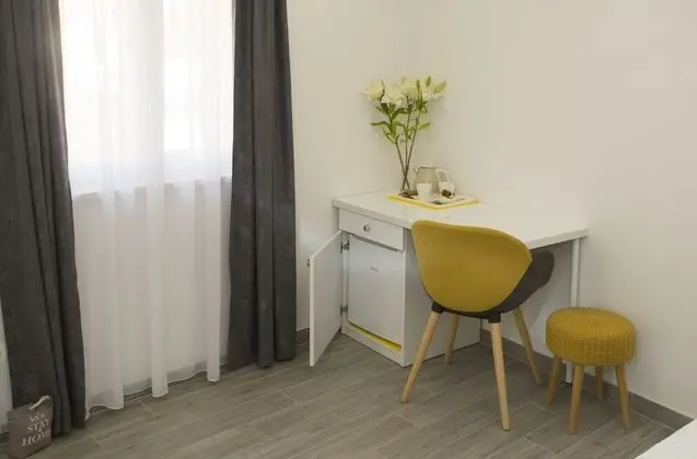 Deluxe Double rooms, shared terrace