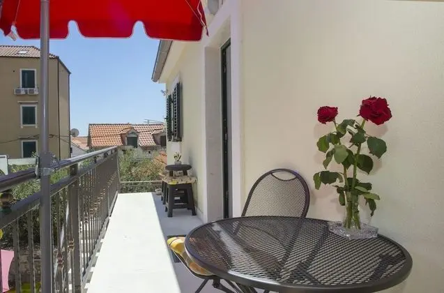 Deluxe Double rooms, shared terrace