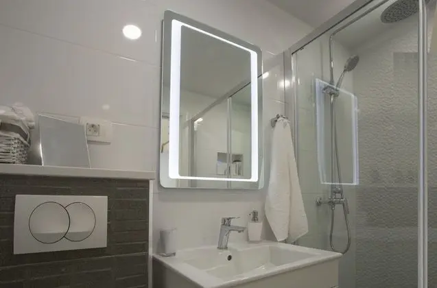 Deluxe Double rooms, shared terrace