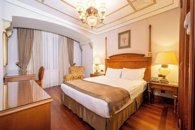 Bağlantılı Oda, Şehir Manzaralı, Jakuzili