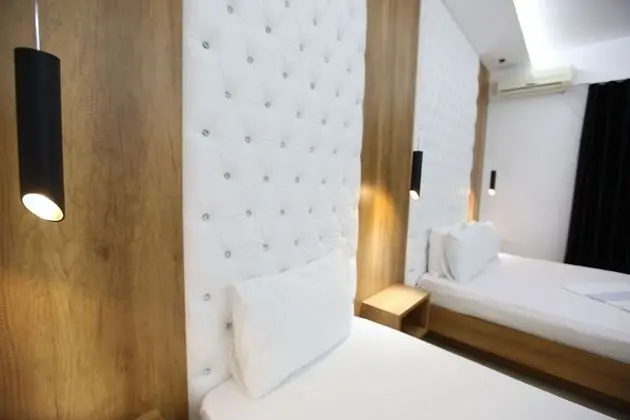 Deluxe Üç Kişilik Oda